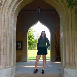 Meet your Posher, Christina